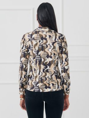 Betty Shirt in Retro Wave